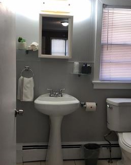 Roscoe Hotel | Reynolds House Inn & Motel