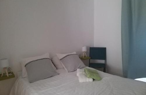 Arles-sur-Tech Apartment | Rez de jardin cosy avec terrasse fleurie