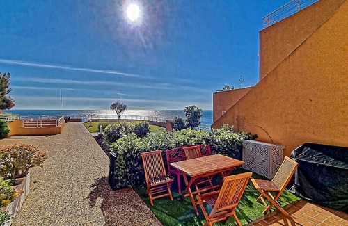 Le Trayas Apartment | REZ DE JARDIN T2 STANDING CAP NEREE VUE MER CLIM WIFI PARKING PISCINE