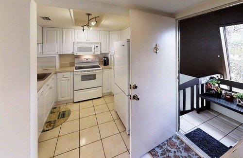 The Meadows Condo | REZRentals - Ringwood Meadows 20 - (2) Bed / (2) Bath - NO PICKUP TRUCKS