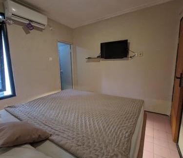 Megamendung House | RGH Raffa Guest House
