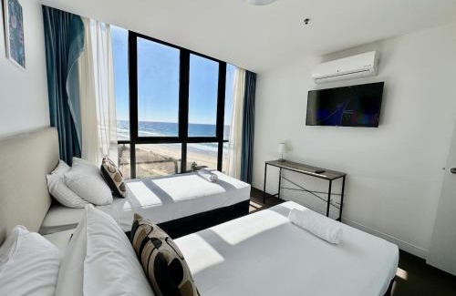 Surfers Paradise Apartment | Rhapsody 1405