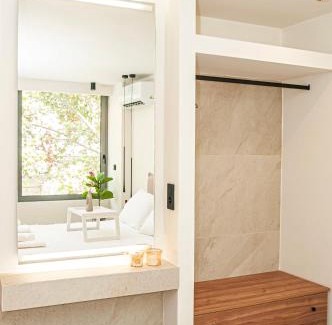 Rhodes Apartment | RHO Downtown