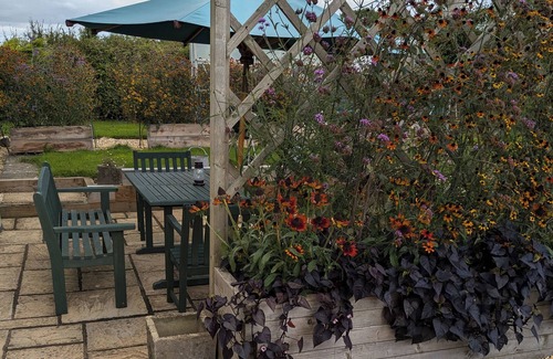 Sturminster Newton Cottage | RHODE ACRES, pet friendly, with a garden in Hazelbury Bryan