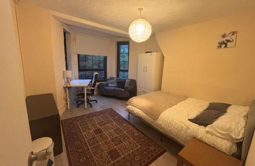 Hoxton West Apartment | Rhodes house