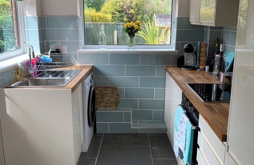 New Forest District House | Rhubarb Cottage, stylish home close to Lyndhurst High street & New Forest trails