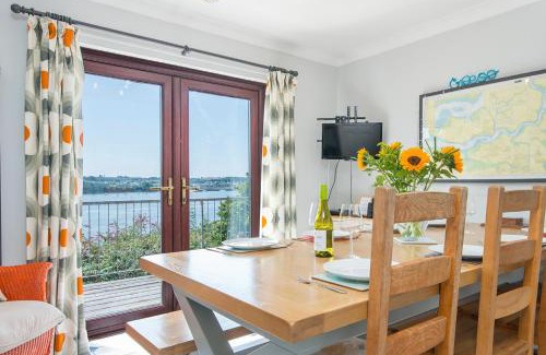 Neyland House | Rhyd Y Groes