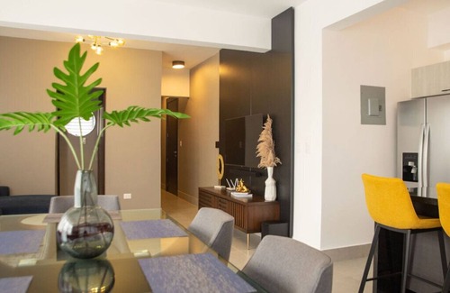 Santiago Province Apartment | ⭐️💫Rialto Residences| Luxury 2 Bedrooms| Pool&Gym✨