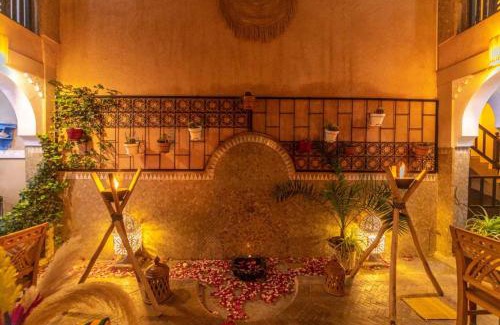 Bab Taghzout House | Riad 7 Saints