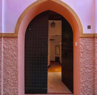 Kbour Chou House | Riad ABBASSIA Marrakech Premiere - Authentic Medina Experience