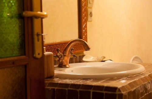Harhoura House | Riad Alhambra