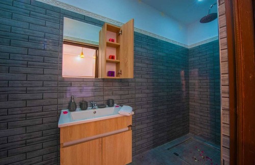 Kbour Chou House | Riad Amely