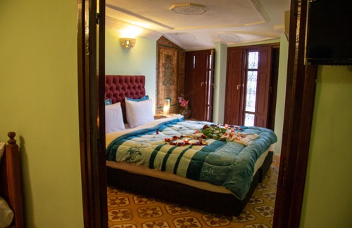 Layoun House | Riad Baba