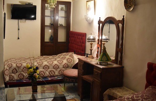 Layoun House | Riad Baba