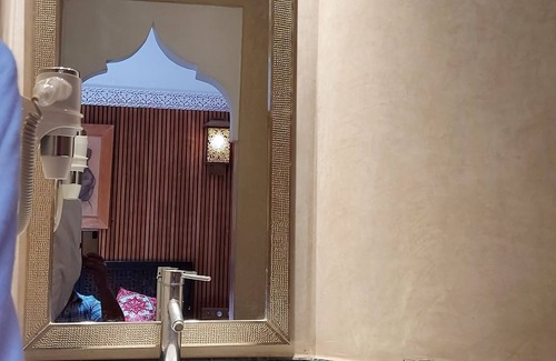 Bab Doukkala Bed & Breakfast | Riad barroko charming house center medina