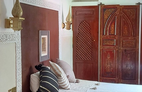 Bab Doukkala Bed & Breakfast | Riad barroko charming house center medina