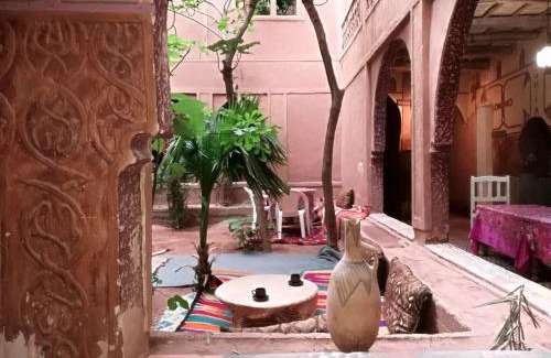 Bou Tharar House | Riad Berbère Boutaghrar