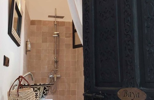Medina House | Riad Cosy, swimming pool, 4 bed+bath, Private, in medina