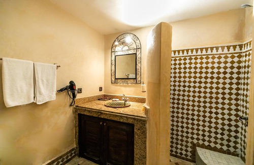 Talaa Hotel | Riad dar Chrifa