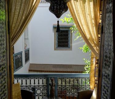 Sidi Ben Slimane El Jazouli House | Riad Dar Oulhoum