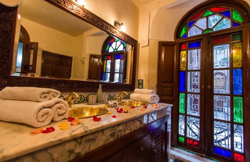 Ain Azlitan House | Riad des Remparts de Fès