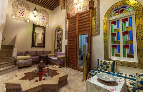 Dar Tazi House | Riad Diwan