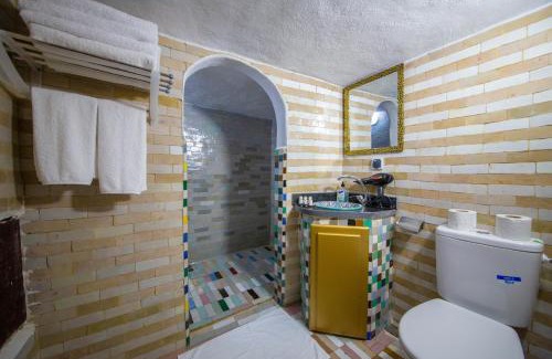 El Mokhifa House | Riad Fes Elite