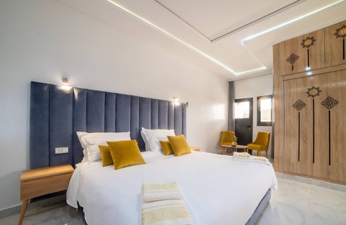 Azrou Hotel | Riad gold