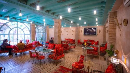 Al Machouar – Stinia House | Riad Golden Mansour