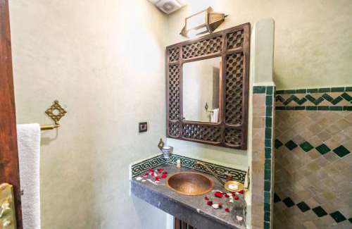 Layoun House | Riad Jardin Chrifa