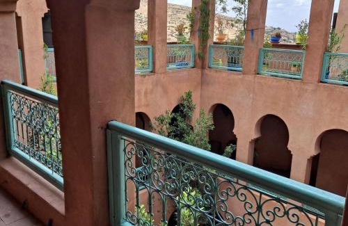 Azrou Melloul Hotel | Riad Kasbah Omar