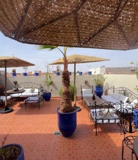 Zaouia Sidi Rhalem Bed & Breakfast | Riad La Perla Bianca