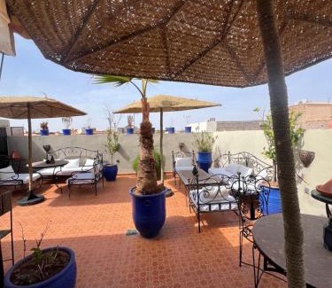 Zaouia Sidi Rhalem Bed & Breakfast | Riad La Perla Bianca