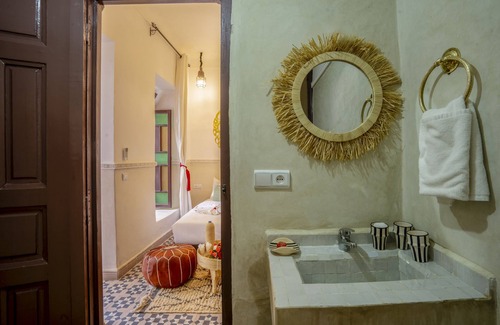 Sidi Bou Amar Hotel | Riad les Palmiers De la Medina