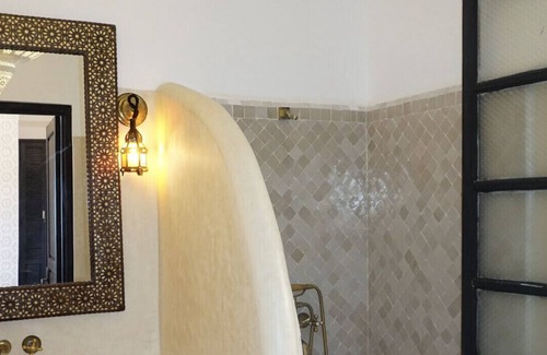 Sidi Bou Amar House | Riad New Moon, 10 min to the square jamaae lafna