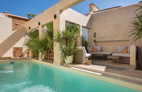 Bab Taghzout House | Riad Rossi