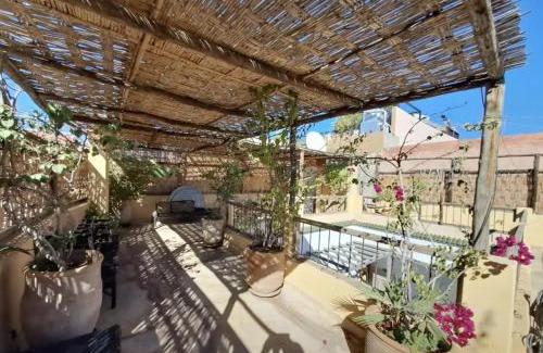 Kbour Chou Apartment | Riad Slima - riad privatisé -Marrakech au coeur de la médina 1 Acheminement compris Aéroport riad