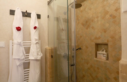 Medina Bed & Breakfast | Riad Wazani Square & Spa, Chambre Triple Deluxe