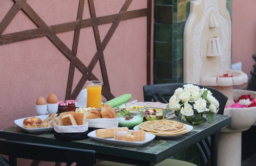 Medina Bed & Breakfast | Riad Wazani Square & Spa, Chambre Triple Deluxe