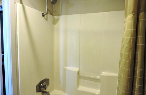 Marfa Hotel | Riata Inn - Marfa