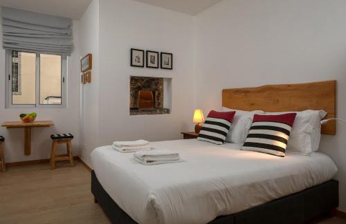 Se Apartment | Ribeira das Casas Apartments by Homie