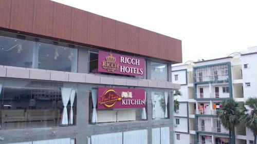 Hyderabad Hotel | Ricch Hotels
