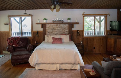 Mabie Cabin | Rich Mountain Retreat - secluded mountain cabin