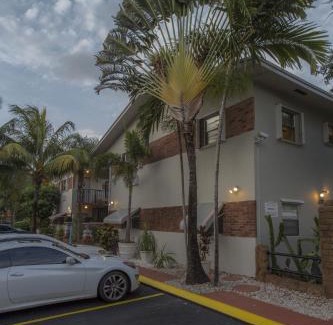 Hollywood Lakes Hotel | Richard's Motel Studios