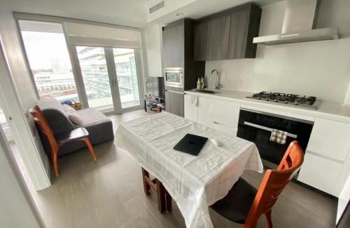 Richmond City Centre Apartment | Richmond center