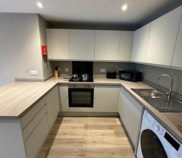 Everton Apartment | Richmond Row by L3 Apartments