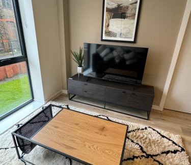 Everton Apartment | Richmond Row by L3 Apartments