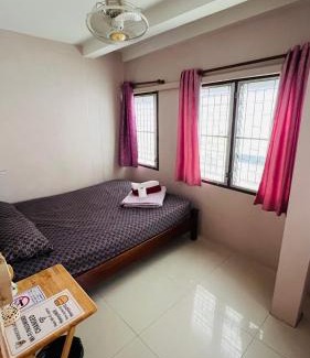 Wat Bowon Niwet House | Ricos Honey Place Guesthouse XGermanX