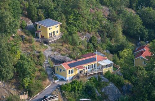 Ljungskile House | Riddarhuset