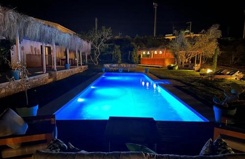 Cesme Hotel | RIDE AND STAY